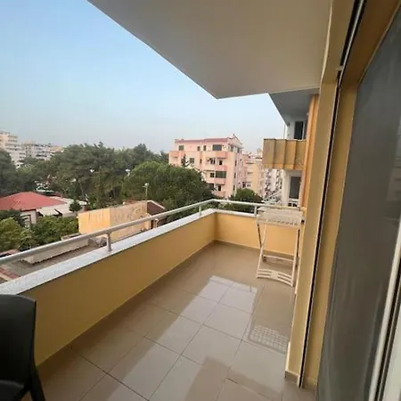 Апартаменты Near In Дуррес